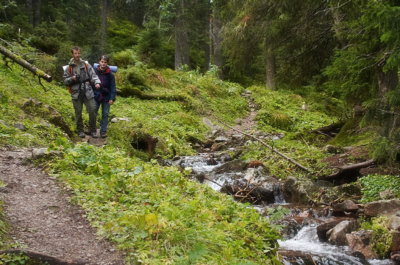 Szlakiem wzdłuż Pańszczyckiego Potoku